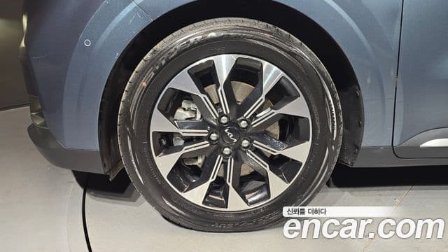 Kia Carnival 2022 — Фото 5/20