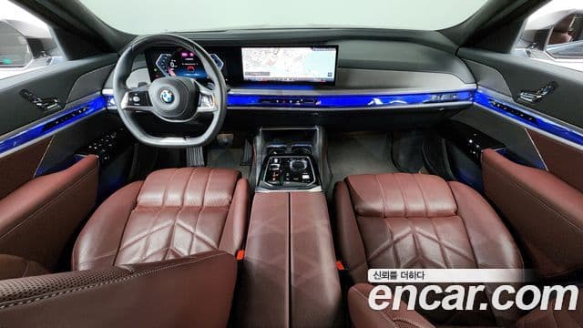 BMW 7 Series 2023 — Photo 6/20