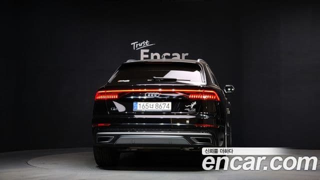 Audi Q7 2022 — ფოტო 4/20
