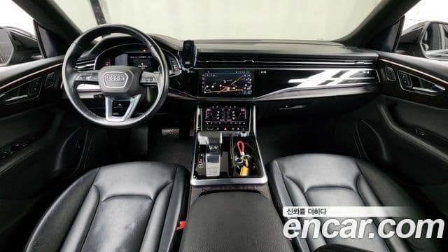Audi Q7 2022 — ფოტო 7/20