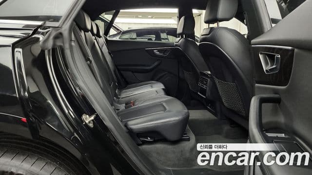 Audi Q7 2022 — ფოტო 12/20