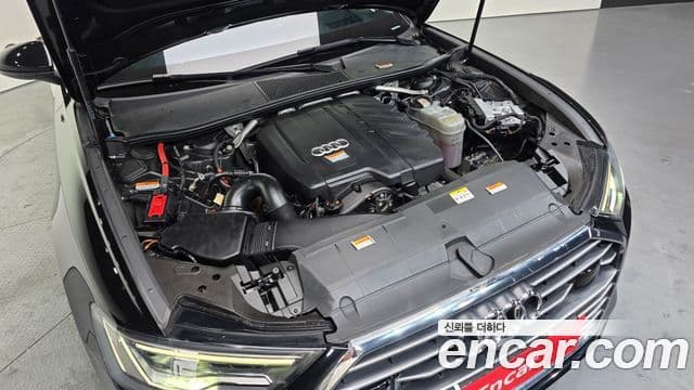 Audi A6 2021 — ფოტო 6/20