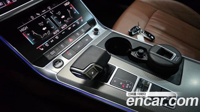 Audi A6 2021 — ფოტო 9/20