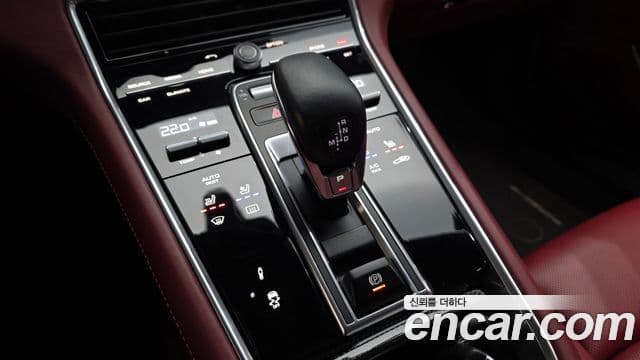 Porsche Panamera 2018 — Photo 10/20