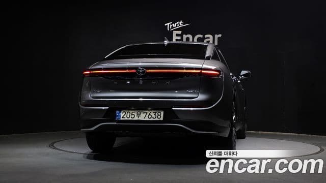 Toyota Crown Crossover 2023 — ფოტო 3/20