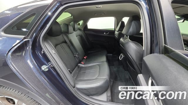 Kia K5 2020 — Şəkil 8/20