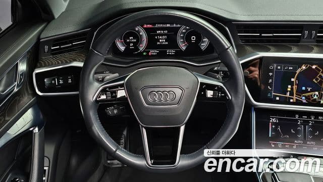 Audi A6 2021 — ფოტო 13/20
