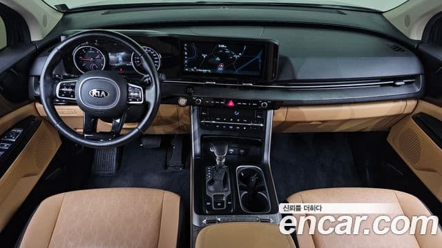 Kia Carnival 2021 — ფოტო 6/20