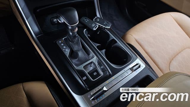 Kia Carnival 2021 — ფოტო 8/20