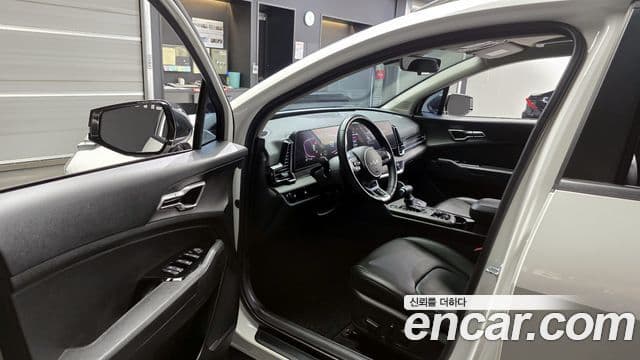 Kia Sportage 2024 — ფოტო 10/20