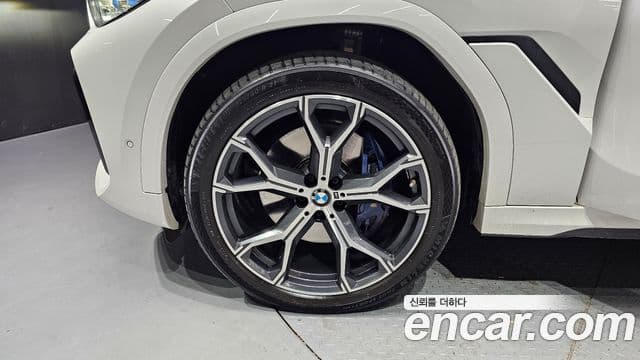 BMW X6 2022 — ფოტო 5/20