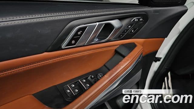 BMW X6 2022 — ფოტო 18/20