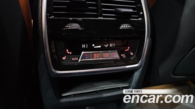 BMW X6 2022 — ფოტო 19/20