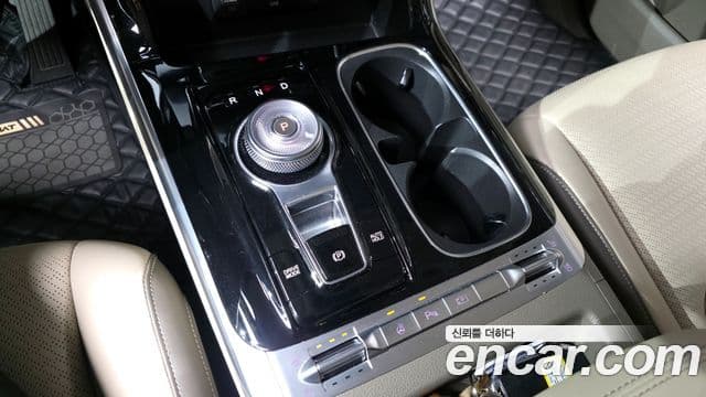 Kia Carnival 2023 — Фото 9/20