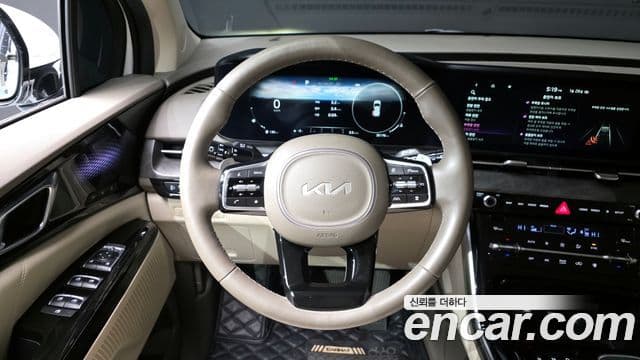 Kia Carnival 2023 — Şəkil 13/20
