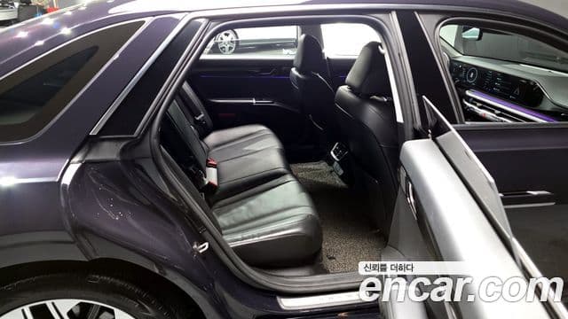 Hyundai Grandeur 2023 — фото 12 из 20
