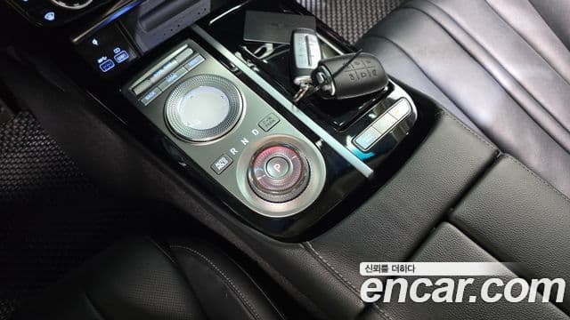 Genesis G80 2022 — Photo 13/20