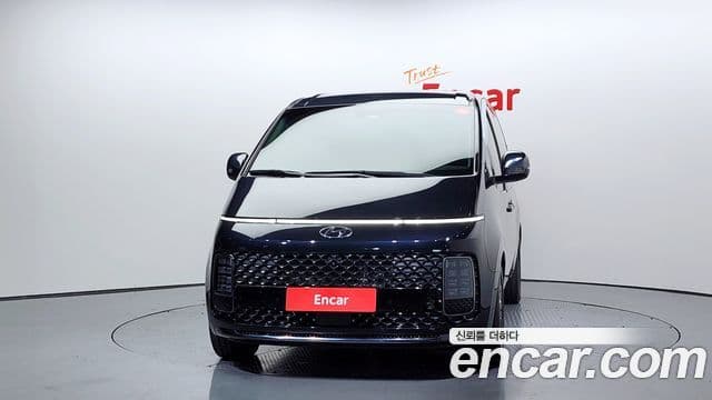 Hyundai Staria 2021 — Фото 3/20