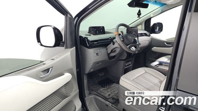 Hyundai Staria 2021 — Фото 10/20