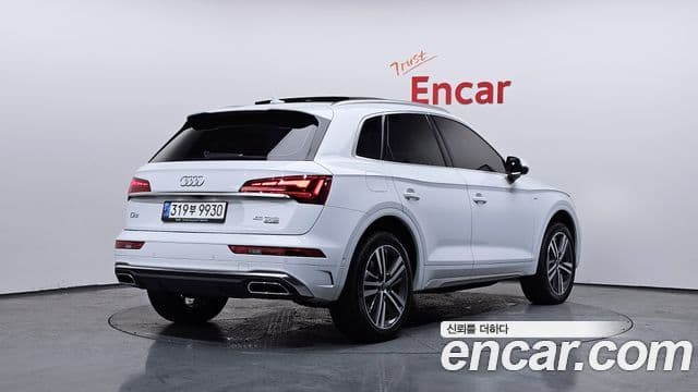 Audi Q5 2021 — Şəkil 1/20