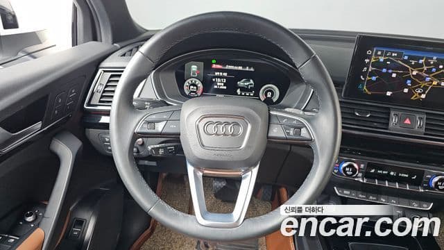 Audi Q5 2021 — Şəkil 12/20