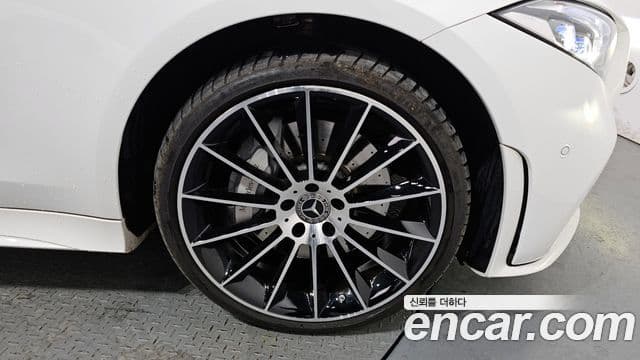 Mercedes-Benz CLS-Class 2020 — Photo 13/20