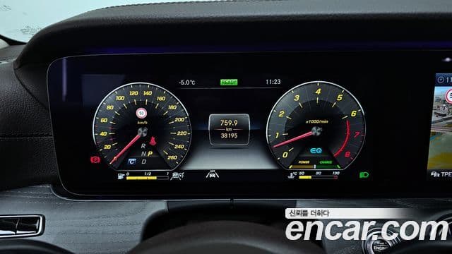 Mercedes-Benz CLS-Class 2020 — Photo 17/20