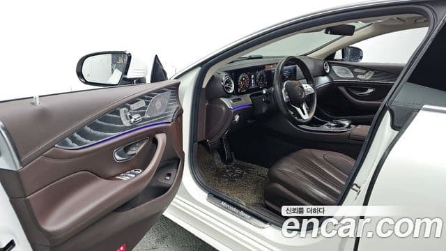 Mercedes-Benz CLS-Class 2020 — Photo 8/20