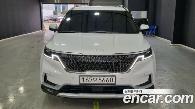Kia Carnival 2023 — Фото 2/18