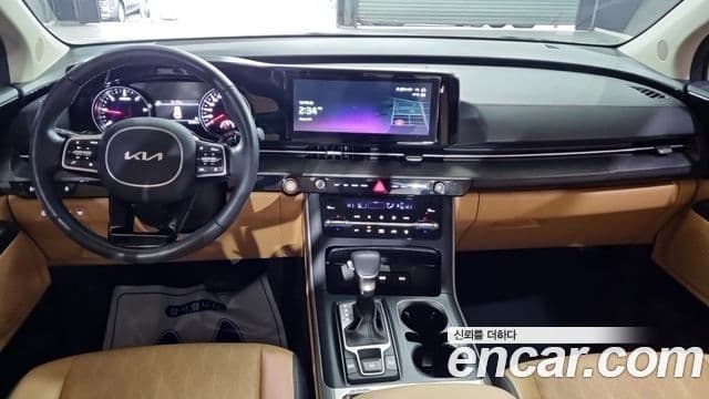 Kia Carnival 2023 — Фото 6/18