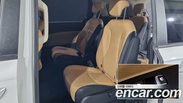 Kia Carnival 2023 — Фото 10/18