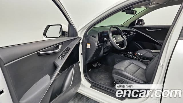 Kia Niro 2022 — Şəkil 10/20