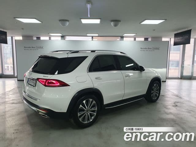 Mercedes-Benz GLE-Class 2021 — Şəkil 2/17