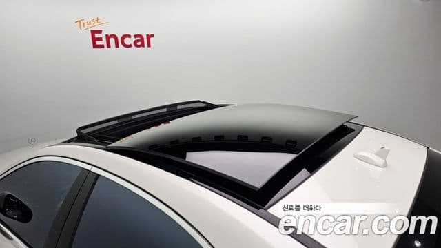 Mercedes-Benz S-Class 2018 — ფოტო 19/20
