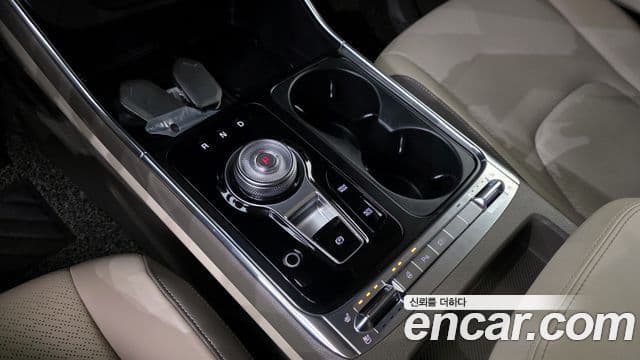 Kia Carnival 2024 — ფოტო 9/20