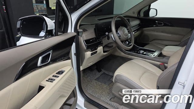 Kia Carnival 2024 — ფოტო 10/20