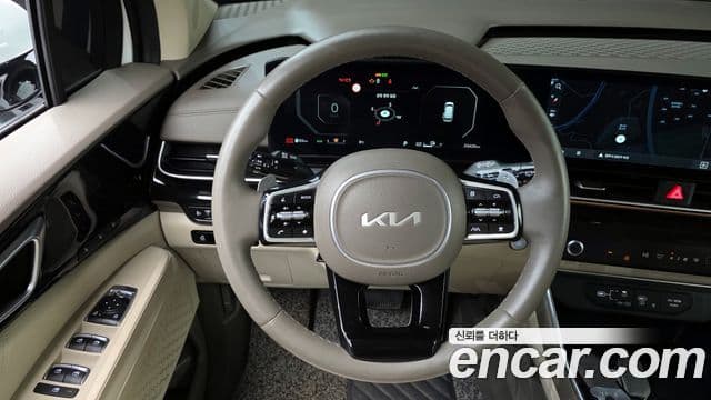 Kia Carnival 2024 — ფოტო 15/20