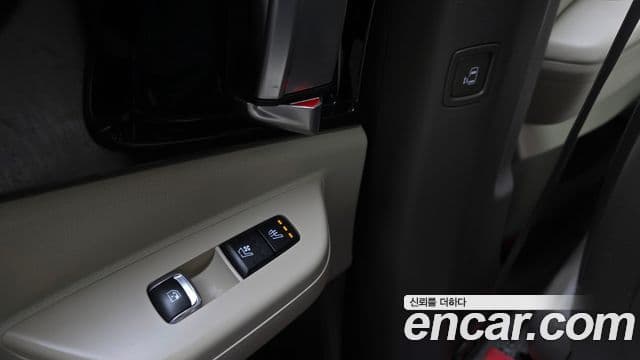 Kia Carnival 2024 — ფოტო 16/20