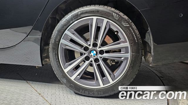 BMW 2 Series Gran Coupe 2022 — ფოტო 4/20