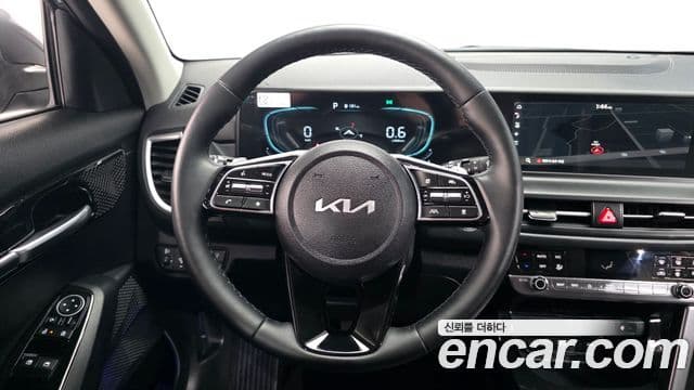 Kia Seltos 2025 — ფოტო 13/20