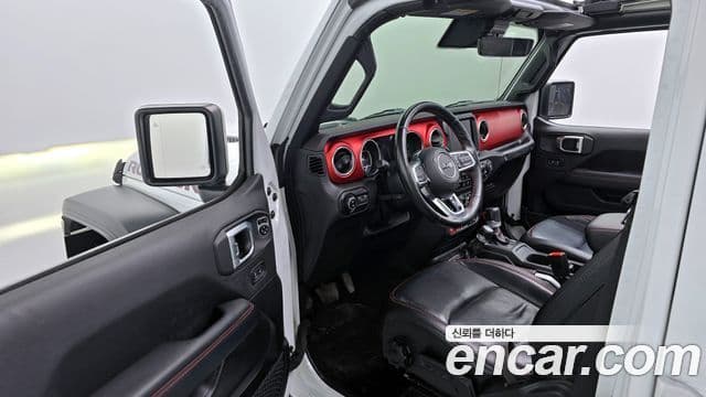 Jeep Wrangler 2020 — ფოტო 10/20