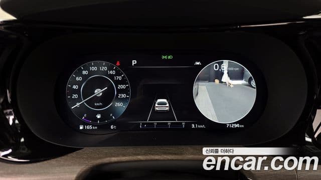 Kia K5 2021 — ფოტო 8/20