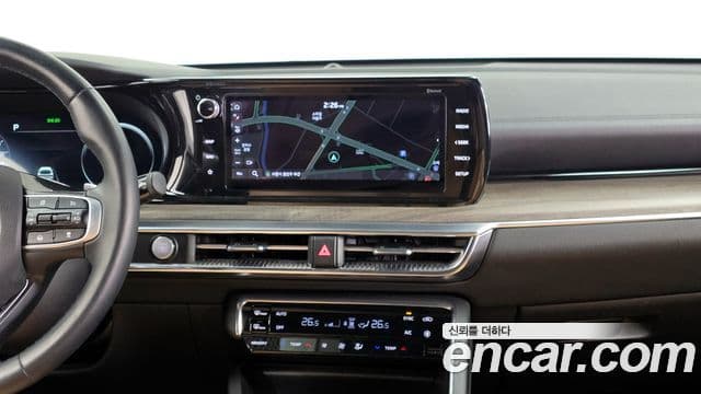 Kia K5 2021 — ფოტო 14/20