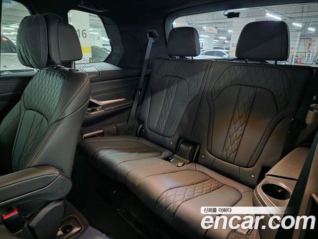 BMW X7 2024 — Şəkil 8/20