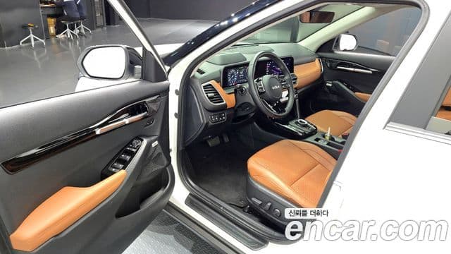 Kia Seltos 2024 — ფოტო 10/20