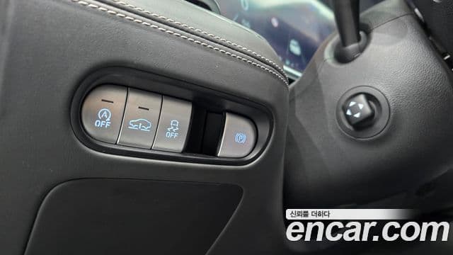 Genesis G90 2023 — ფოტო 13/20