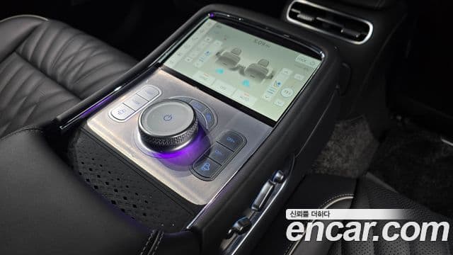 Genesis G90 2023 — ფოტო 18/20