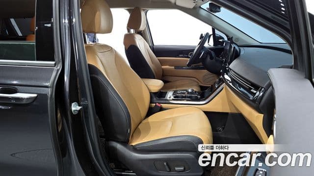 Kia Carnival 2023 — Şəkil 10/20