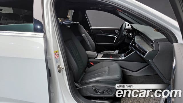 Audi A6 2022 — Şəkil 10/20