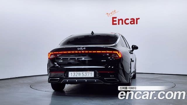 Kia K5 2023 — Şəkil 4/20